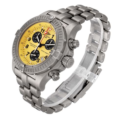 breitling aeromarine chrono avenger m1 yellow|Mehr.